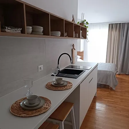 Apartment Pluton